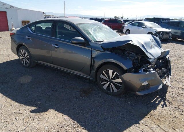 2021 NISSAN Altima