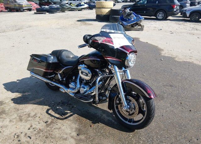 2013 HARLEY DAVIDSON Street Glide