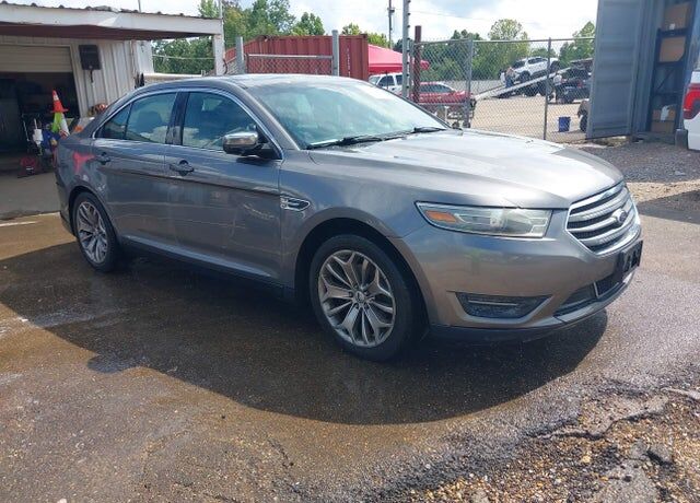2013 FORD Taurus