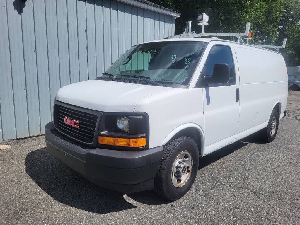 2017 GMC Savana
