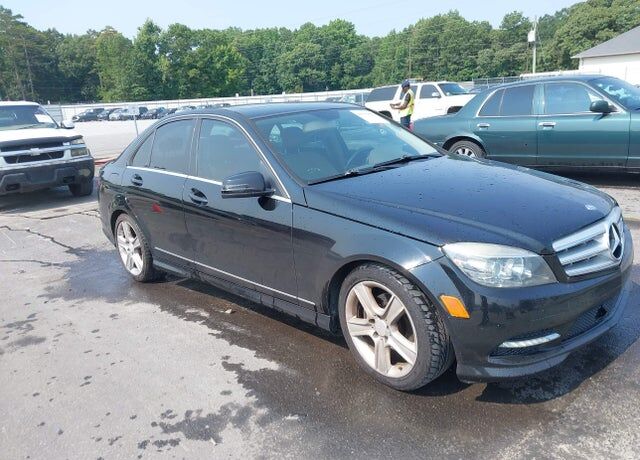 2011 MERCEDES-BENZ C-Class