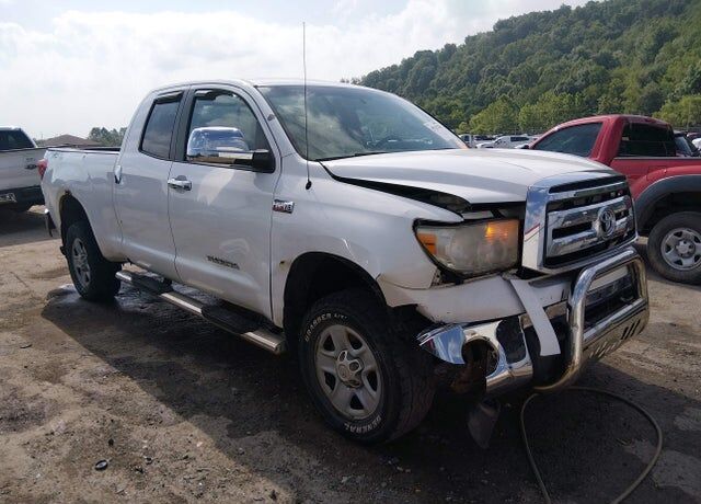 2012 TOYOTA Tundra