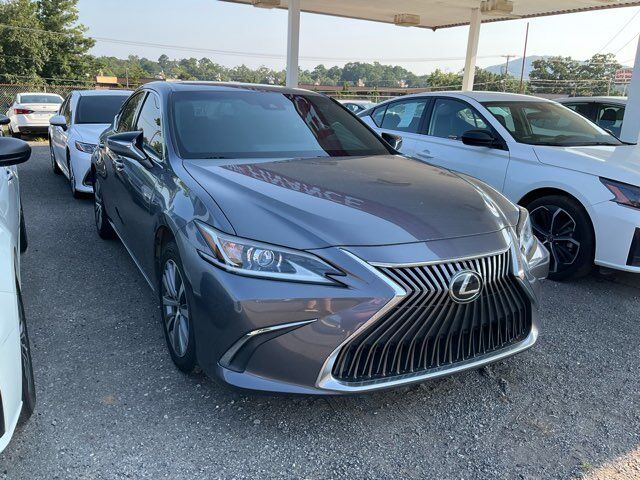 2021 LEXUS ES