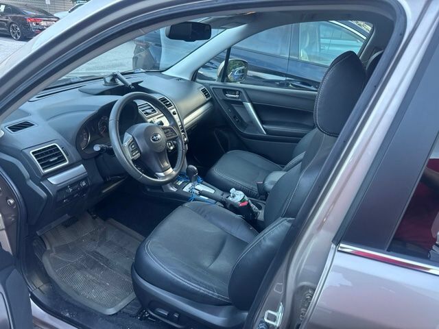 2016 SUBARU Forester