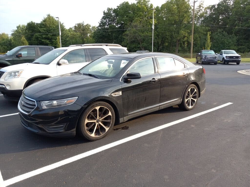 2016 FORD Taurus