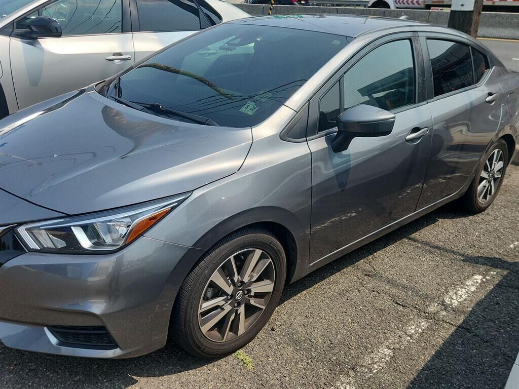 2021 NISSAN Versa