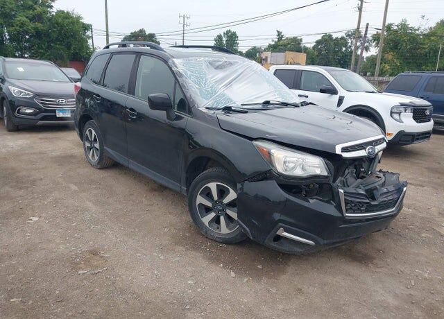 2017 SUBARU Forester