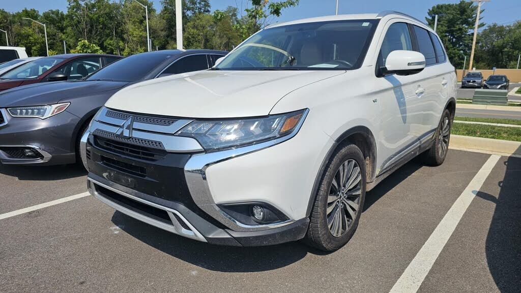 2019 MITSUBISHI Outlander