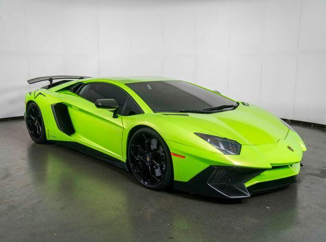 2016 LAMBORGHINI Aventador