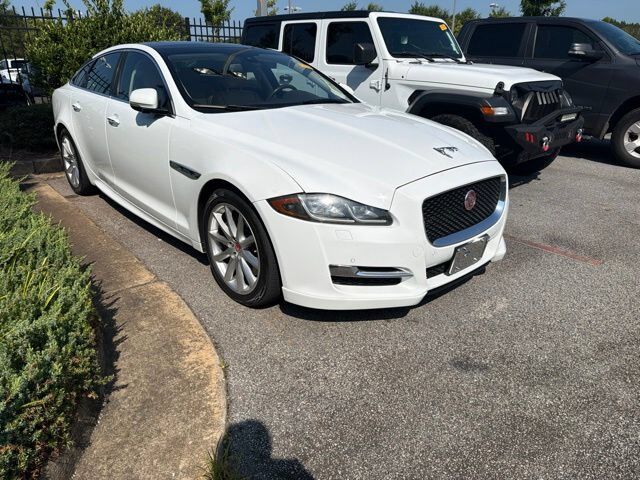2016 JAGUAR XJ