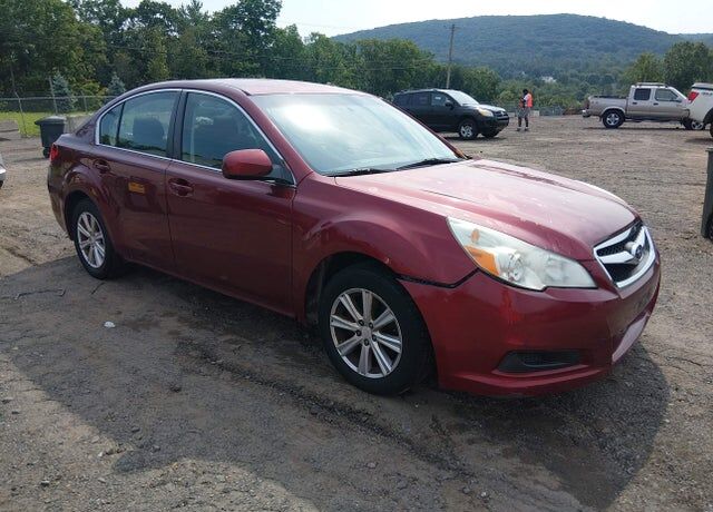 2010 SUBARU Legacy