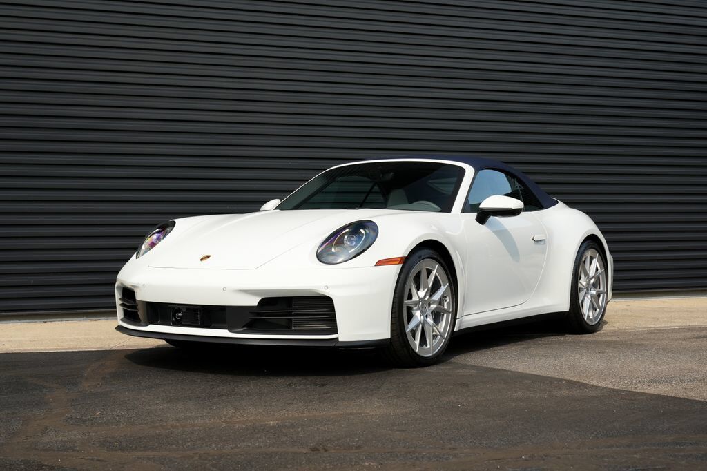 2025 PORSCHE 911