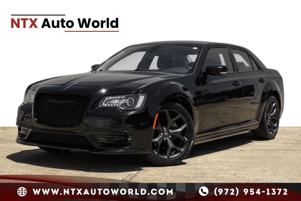 2021 CHRYSLER 300