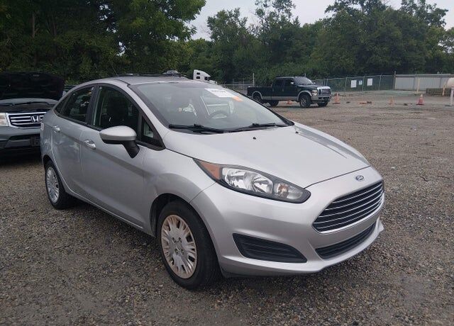2016 FORD Fiesta
