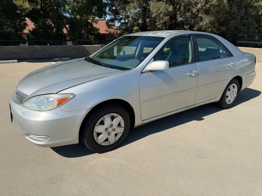 2002 TOYOTA Camry