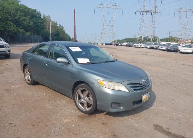 2010 TOYOTA Camry