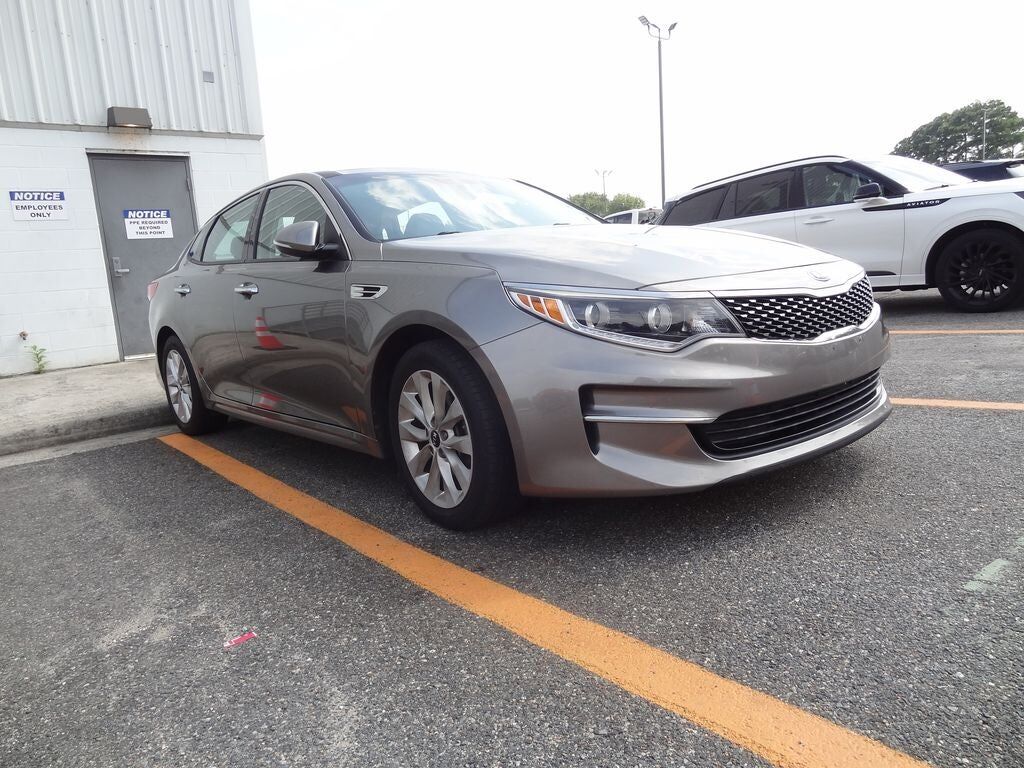 2017 KIA Optima
