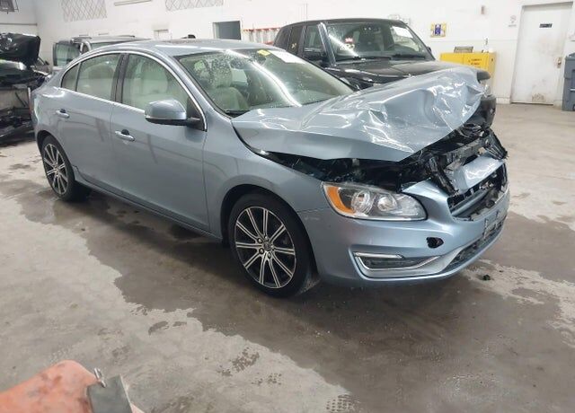 2017 VOLVO S60