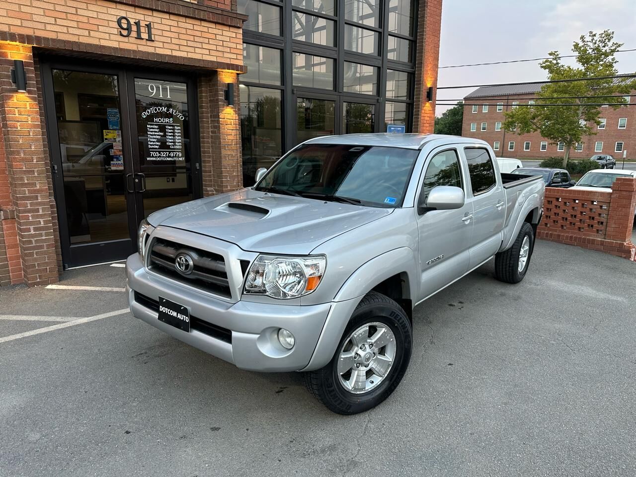 2010 TOYOTA Tacoma