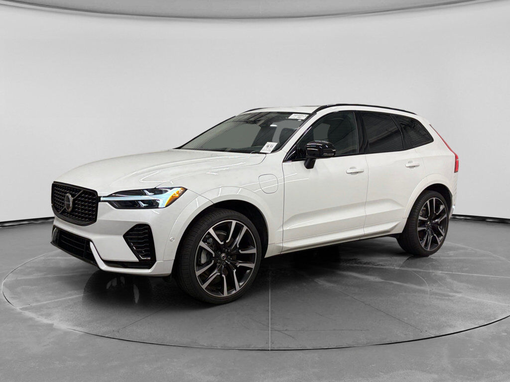 2024 VOLVO XC60