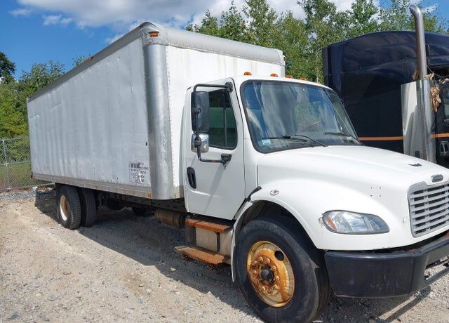 2016 FREIGHTLINER M2
