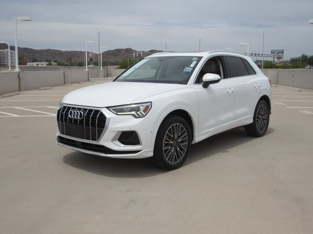 2021 AUDI Q3