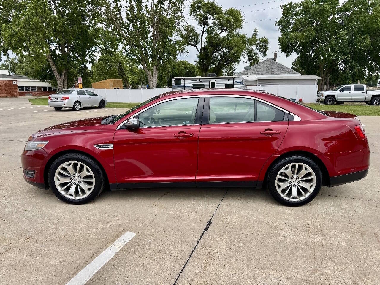 2015 FORD Taurus
