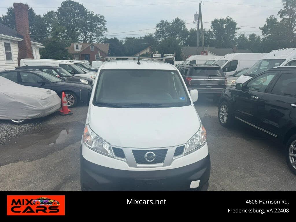 2017 NISSAN NV200