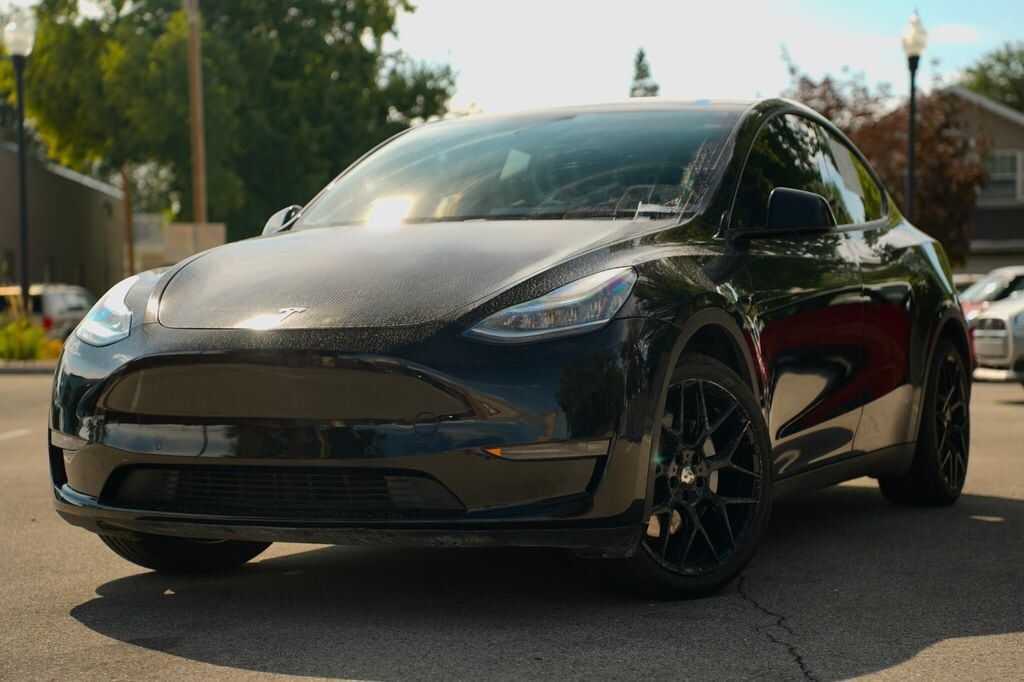 2020 TESLA Model Y