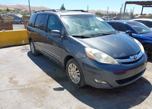 2008 TOYOTA Sienna