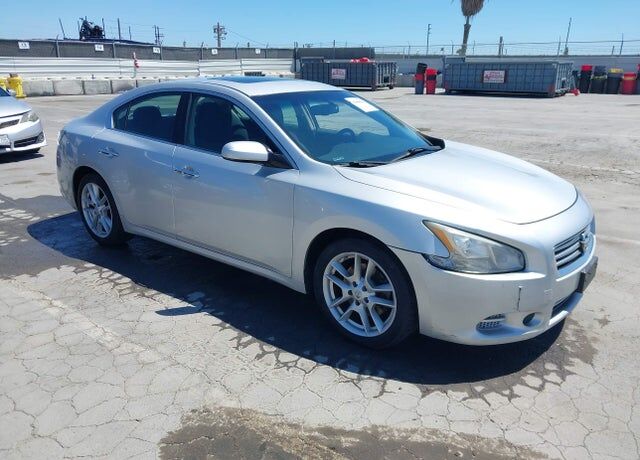 2014 NISSAN Maxima