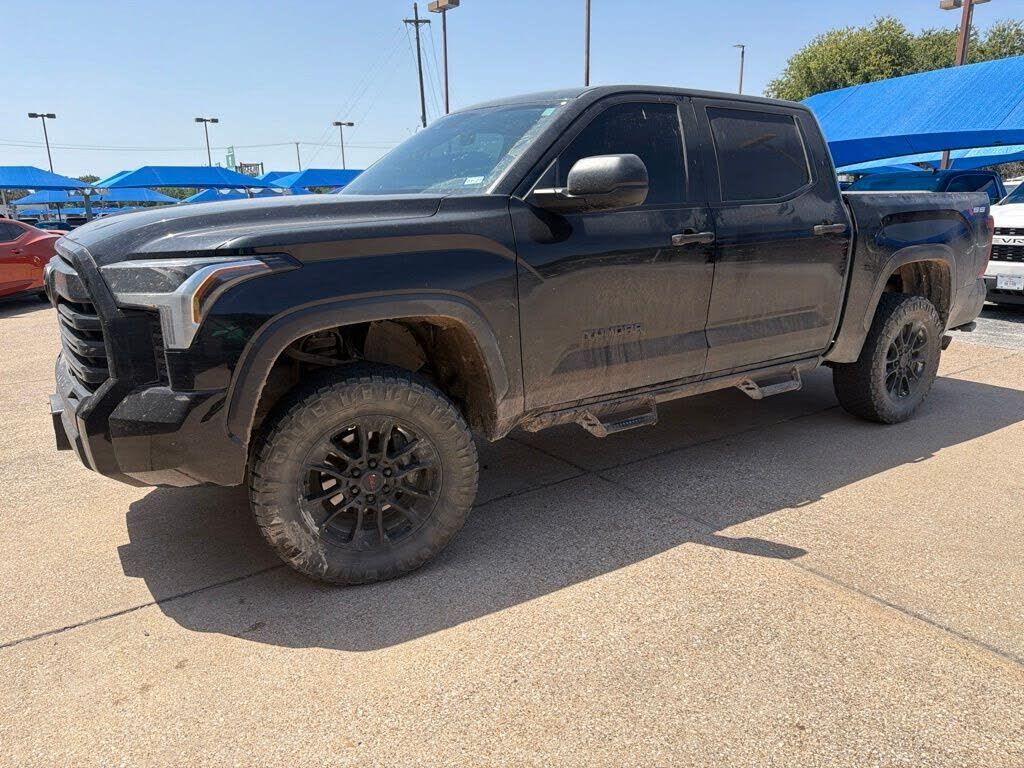2023 TOYOTA Tundra