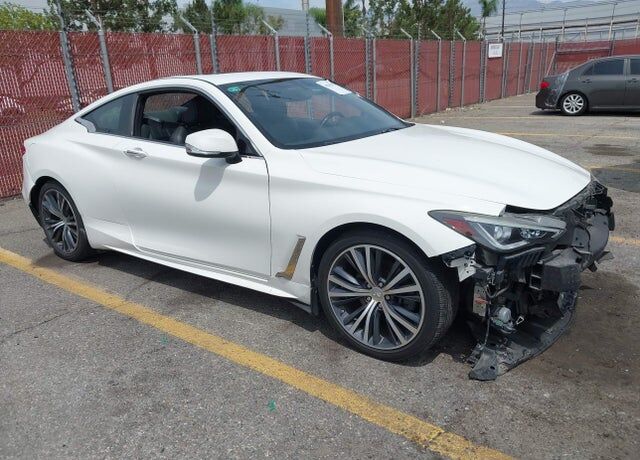 2017 INFINITI Q60