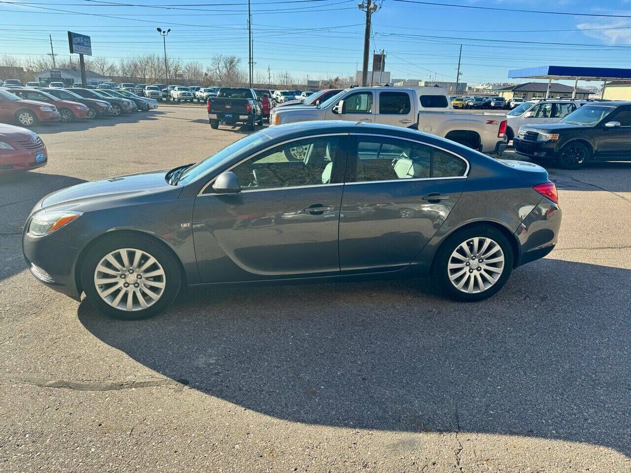 2011 BUICK Regal