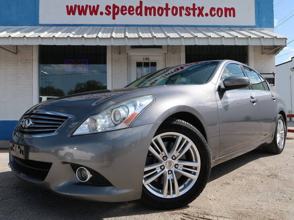 2013 INFINITI G37