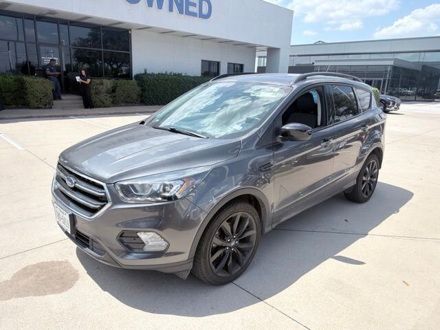 2018 FORD Escape