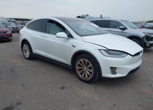 2020 TESLA Model X