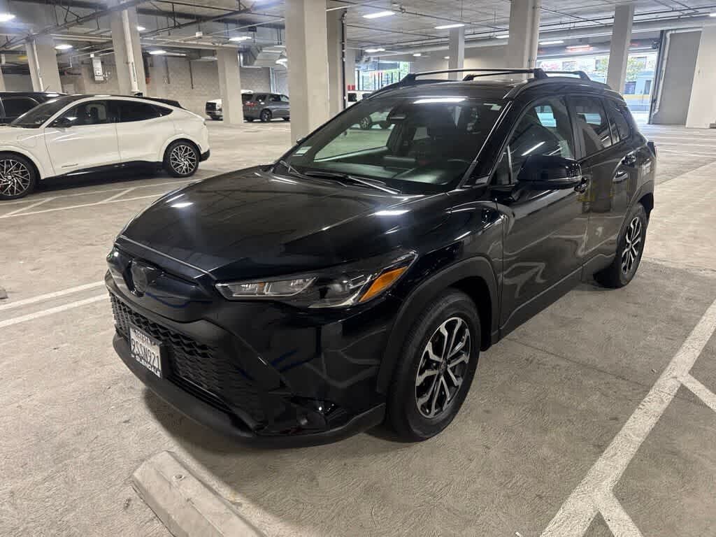 2025 TOYOTA COROLLA