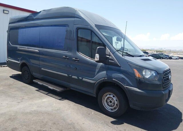2019 FORD Transit