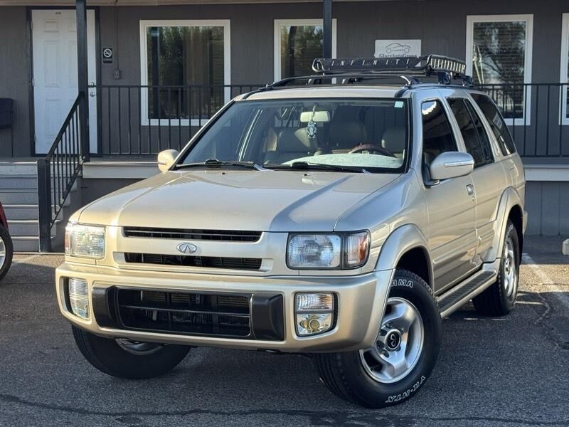1999 INFINITI QX4