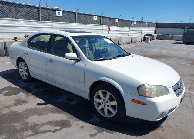 2002 NISSAN Maxima