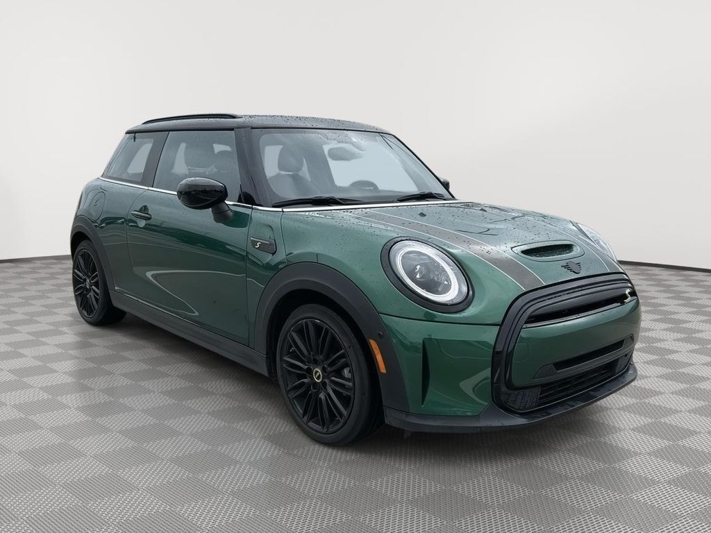 2023 MINI Hardtop