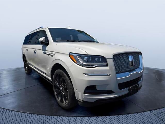 2023 LINCOLN Navigator L