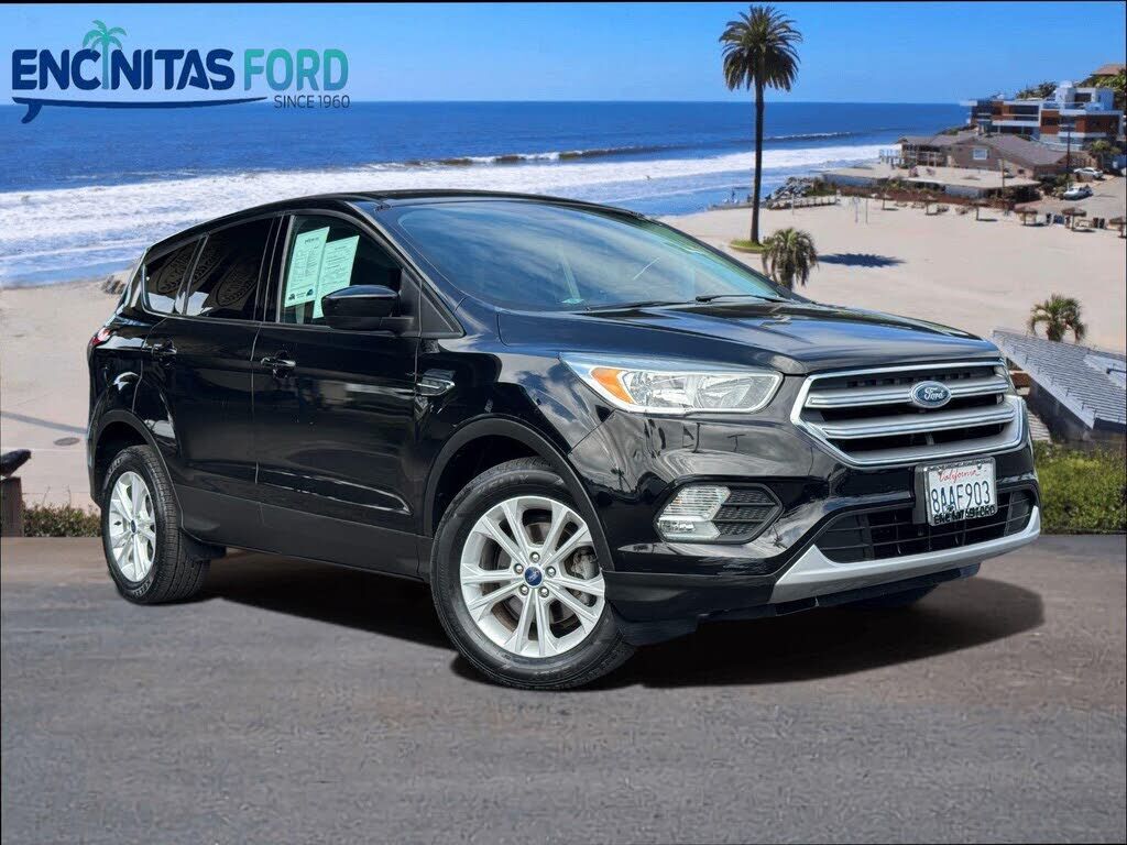 2017 FORD Escape