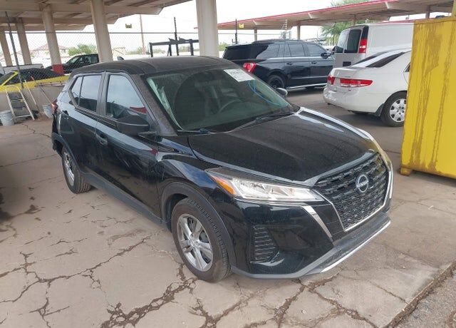 2024 NISSAN Kicks