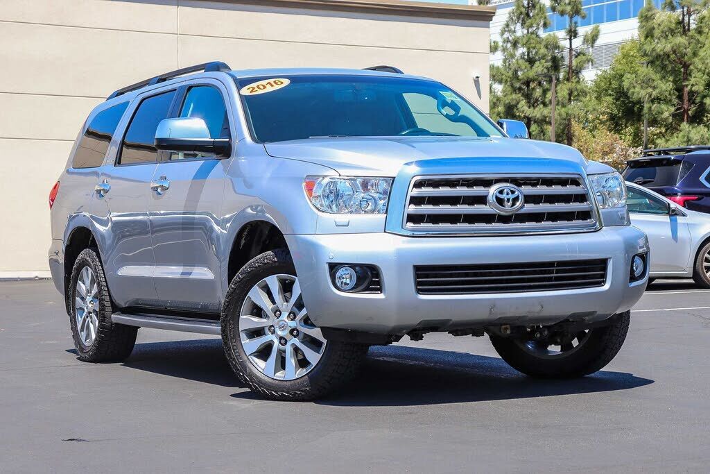 2016 TOYOTA Sequoia