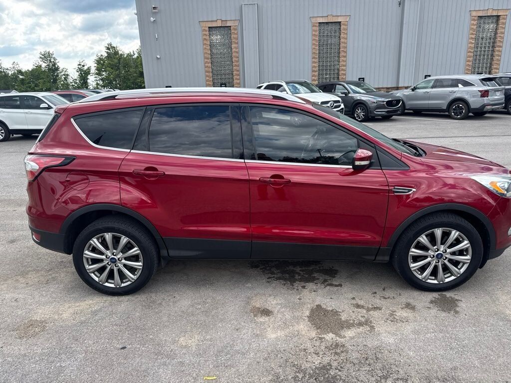 2017 FORD Escape