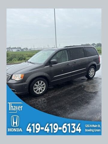 2016 CHRYSLER Town and Country