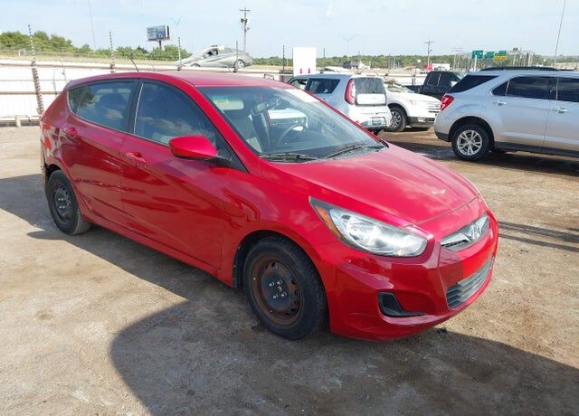 2012 HYUNDAI Accent