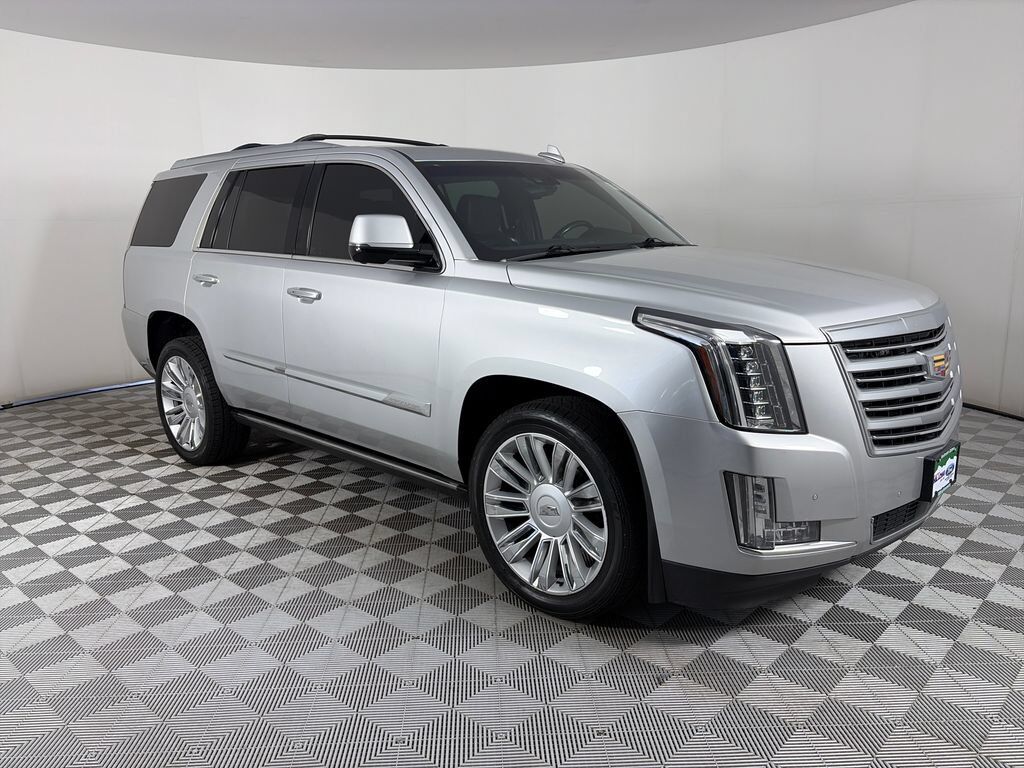2016 CADILLAC Escalade